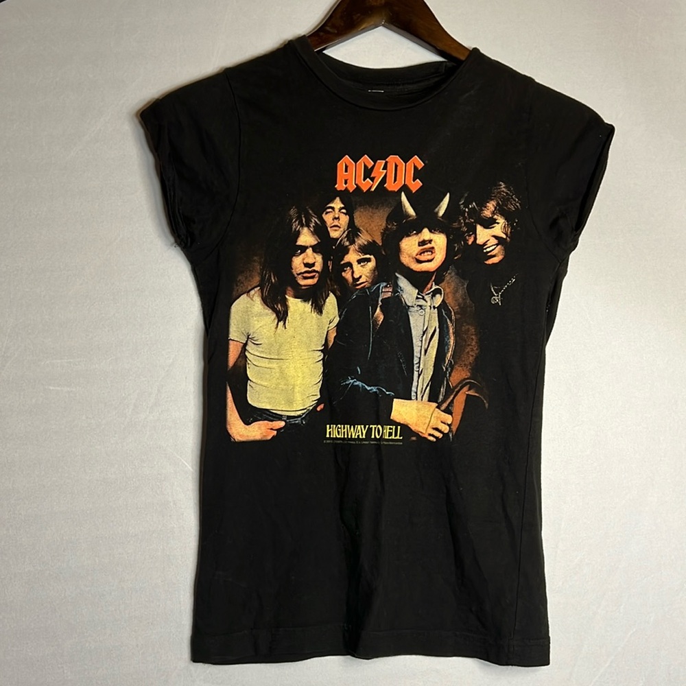AC/DC Highway To Hell band T-shirt with rolled up sleeves in XS